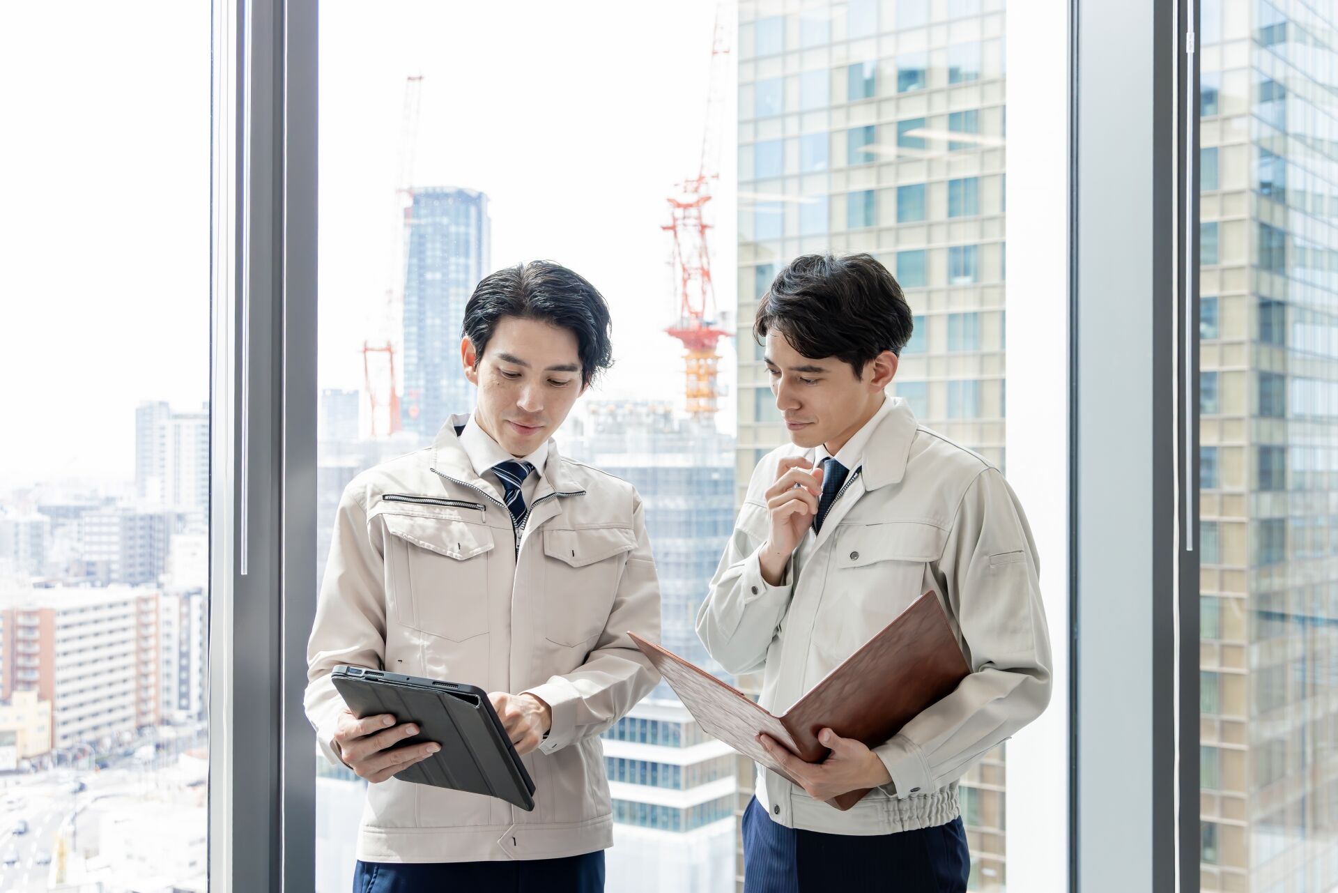 属人化した安全管理の限界とデータ化の必要性を表す記事画像